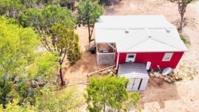 Elegant 1BR 1BA Tiny Home/Free Parking/ Near Lake, Marble Falls